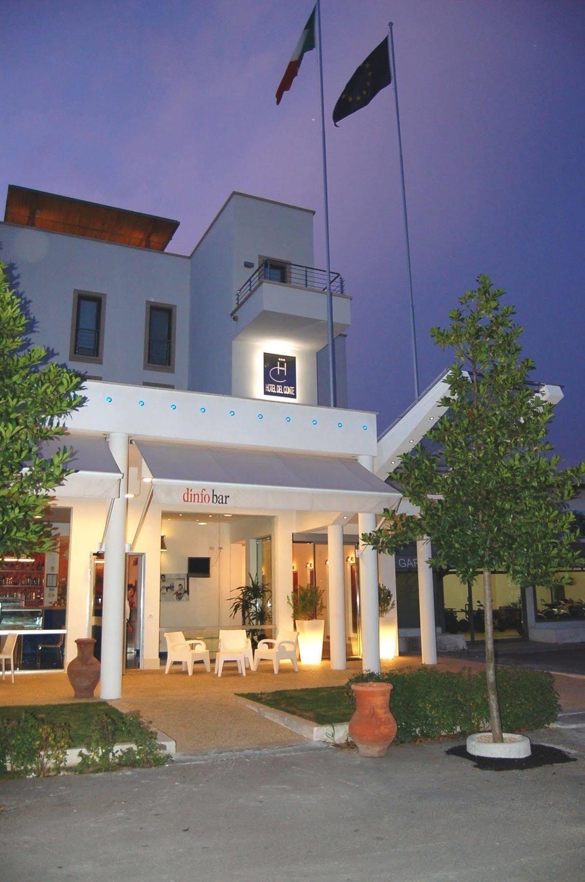 Hotel Del Conte Fondi Exteriör bild